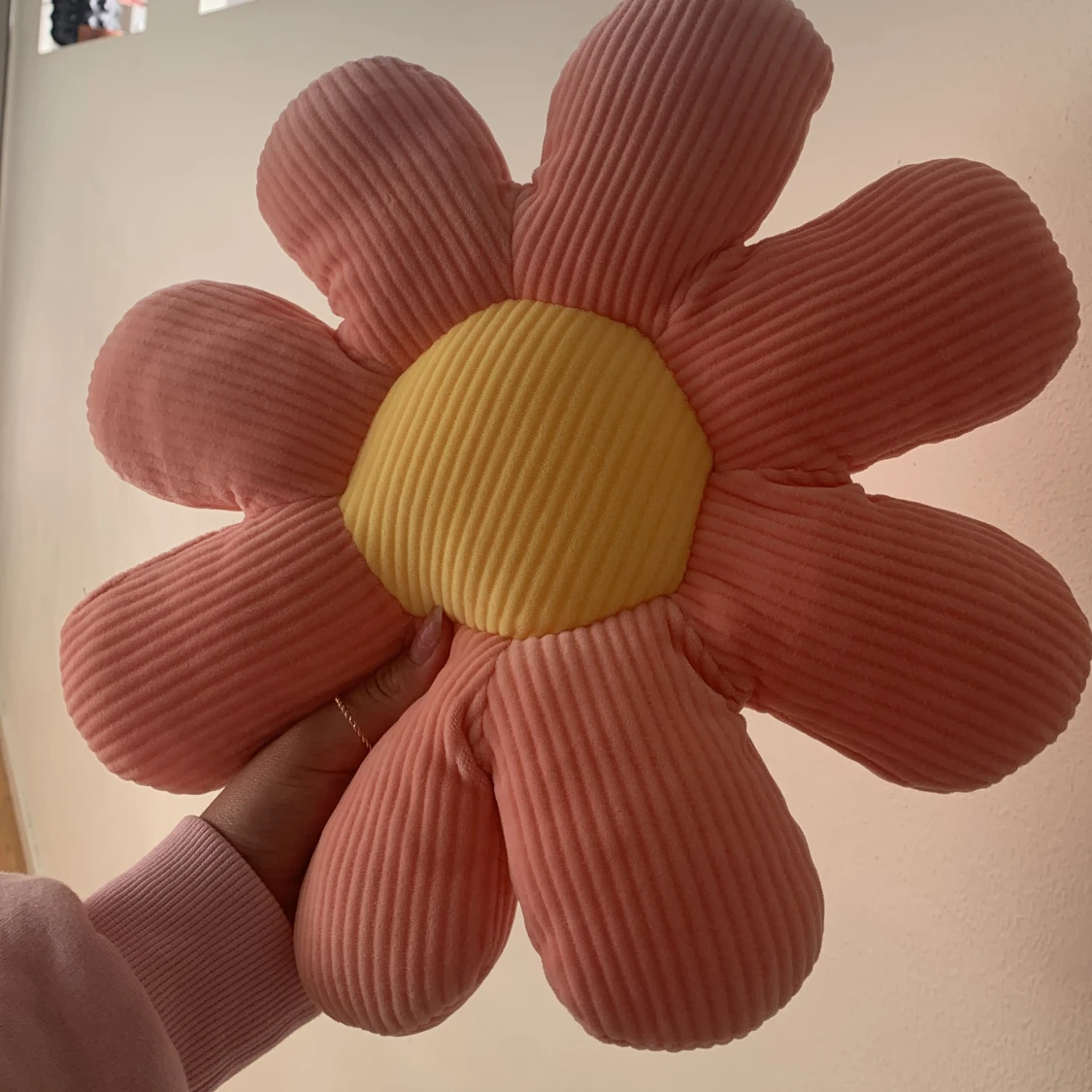 🩷Fin Blom formad kudde rosa och gul 🩷20kr +frakt🩷 - 91