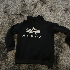 Hoddie - En hoddie storlek s