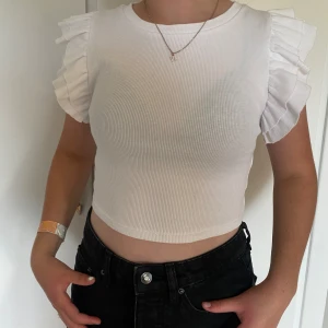 Topp med volanger - Sötaste volangtoppen från Zara!