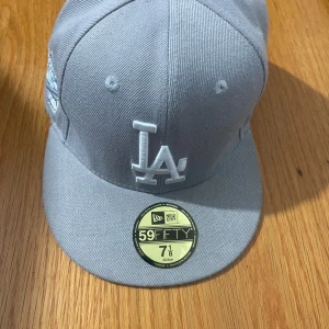 New era keps  - Jätte bra skick säljes på grund av den är liten 