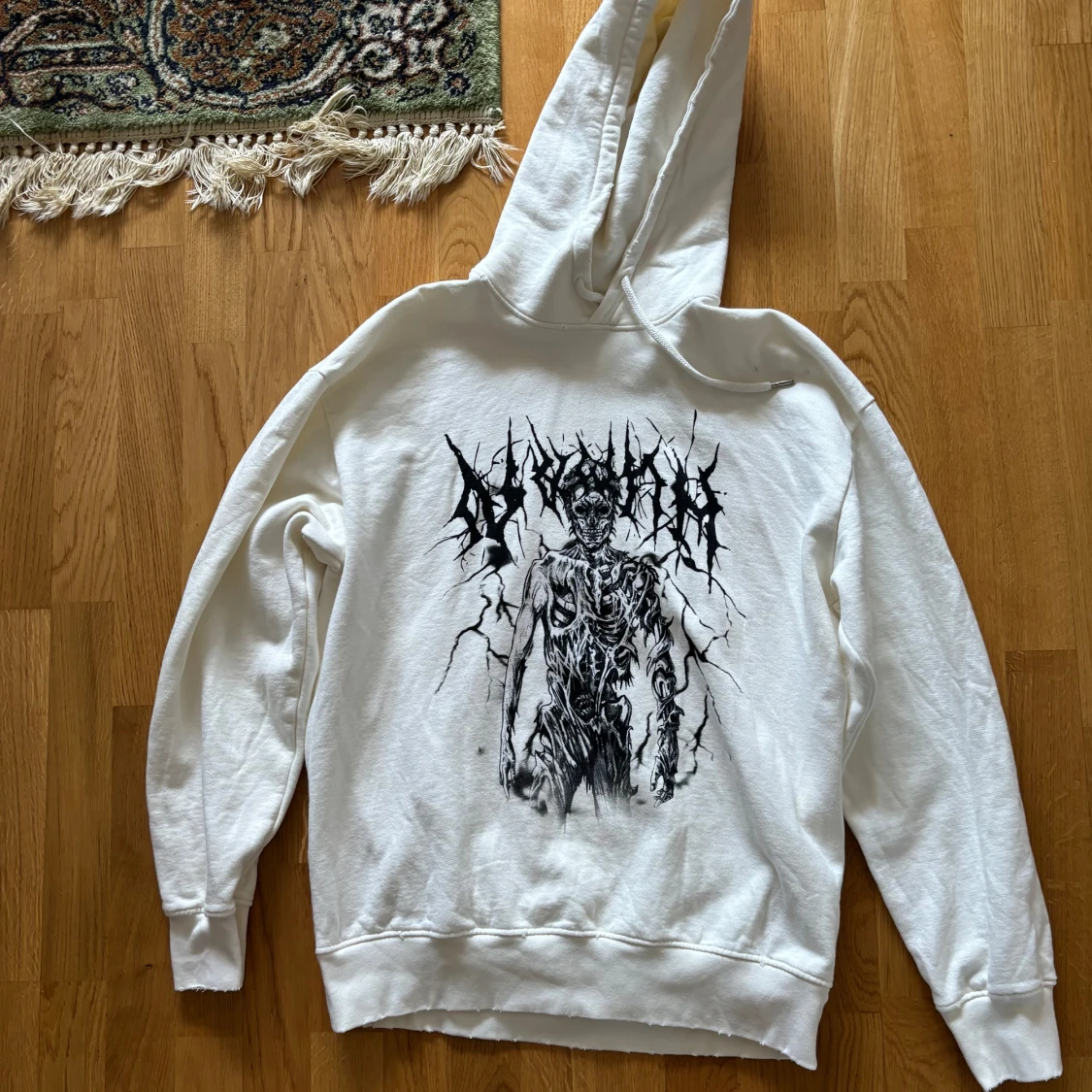 Vit hoodie från Han Kjøbenhavn