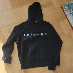 En friends hoodie i storlek M