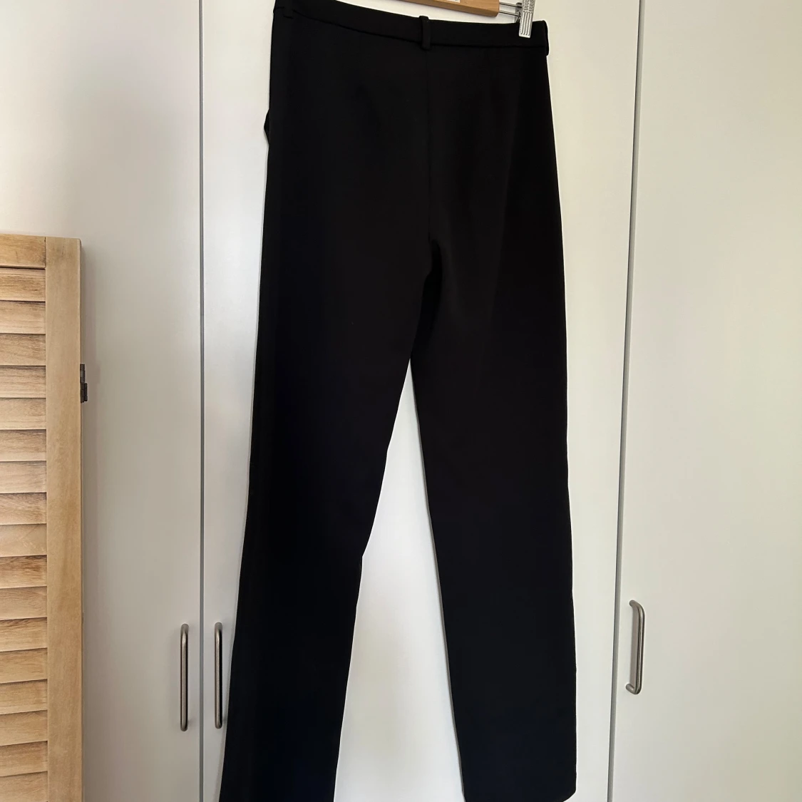 Svarta kostymbyxor - 90