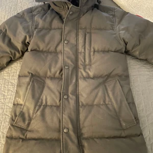 Canada goose jacka - Bra skick Byte mot andra jackor funkar också  Möts i Tyresö 