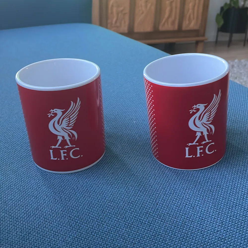 Två st Liverpool koppar 50 kr per kopp. Accessoarer.