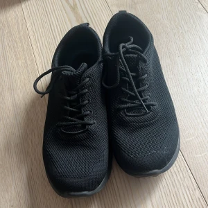   Sköna promenadskor  -  Skor