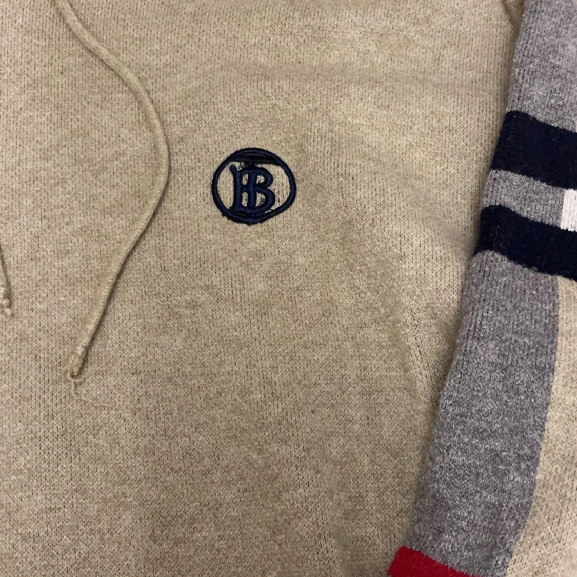 Burberry hoodie - 90