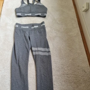Stronger sätt - Stroger sätt som är varsammt användt toppen är storlek s och byxorna xs