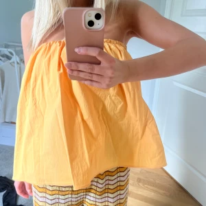 Orange topp  - Så söt orange topp strlk xs