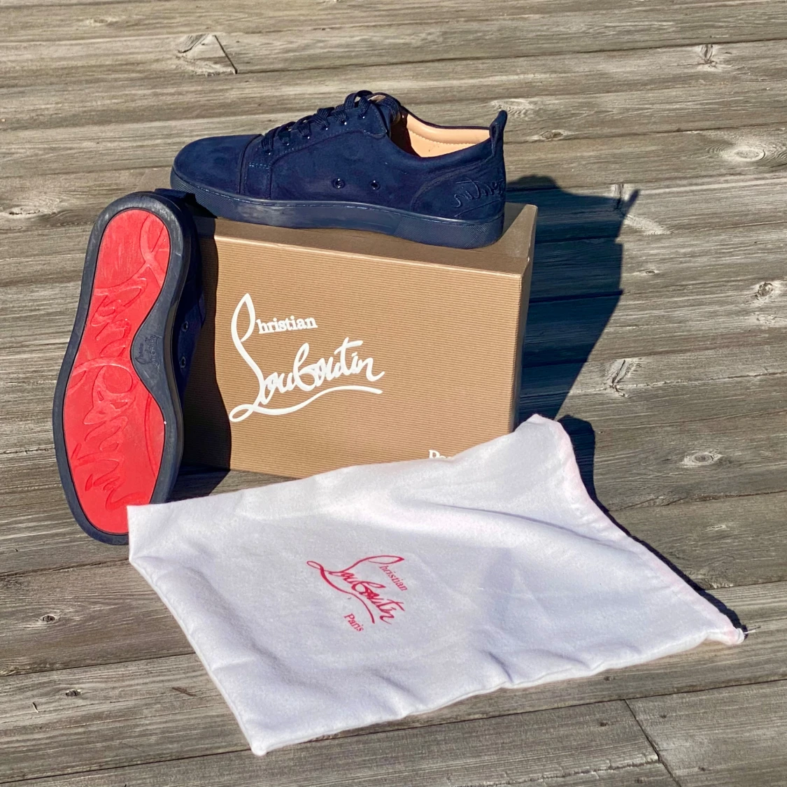 Blå mockaskor från Christian Louboutin