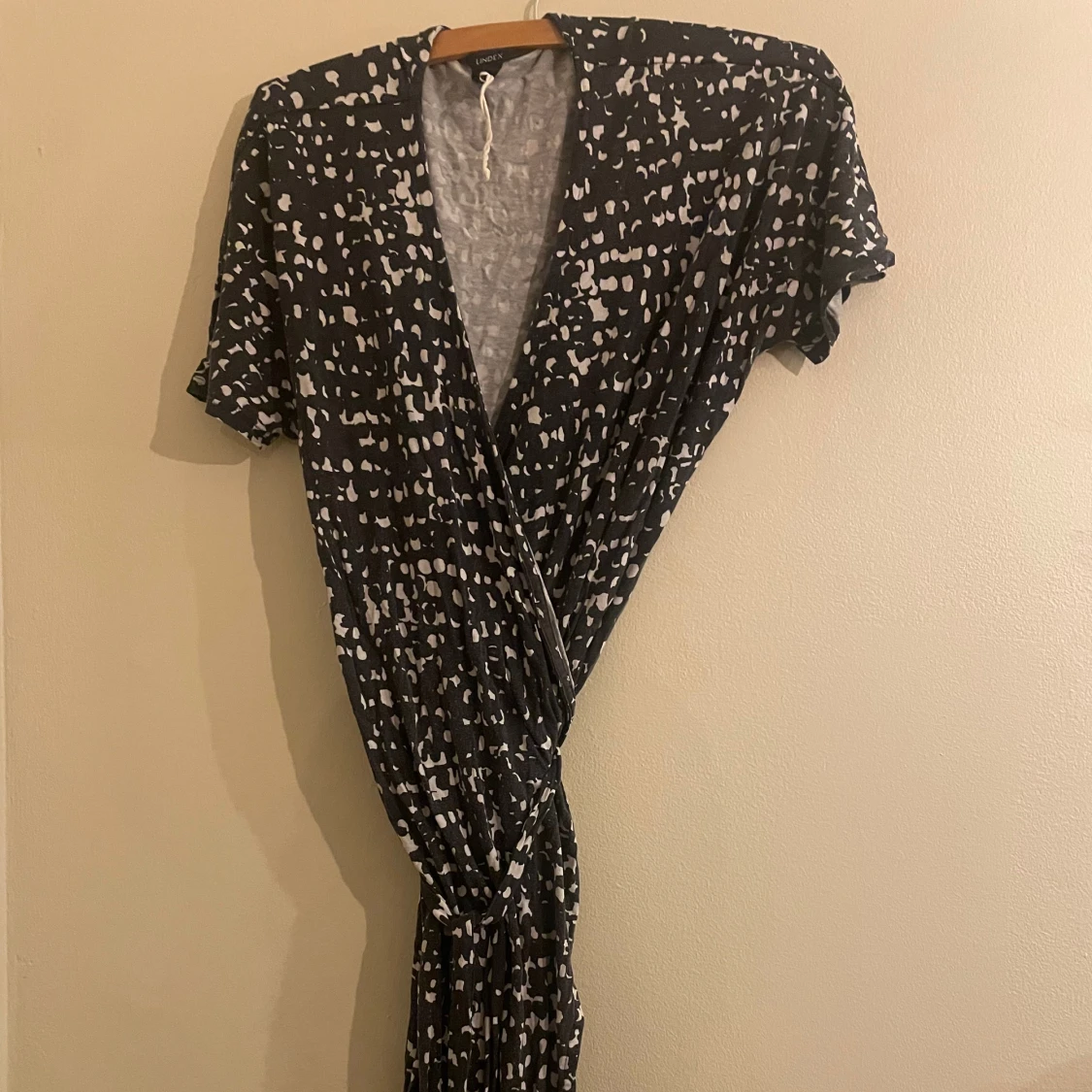 Mönstrad knut klänning från Lindex - 90