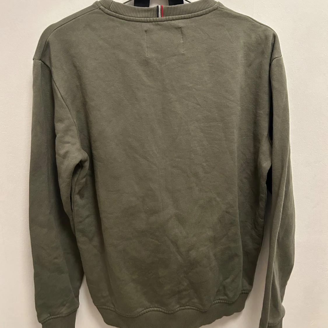 Grå sweatshirt med tryck - 90