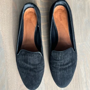 Filippa K skor  - Super fina äkta Filippa K skor som är använda ett fåtal gånger och i mycket bra skick.