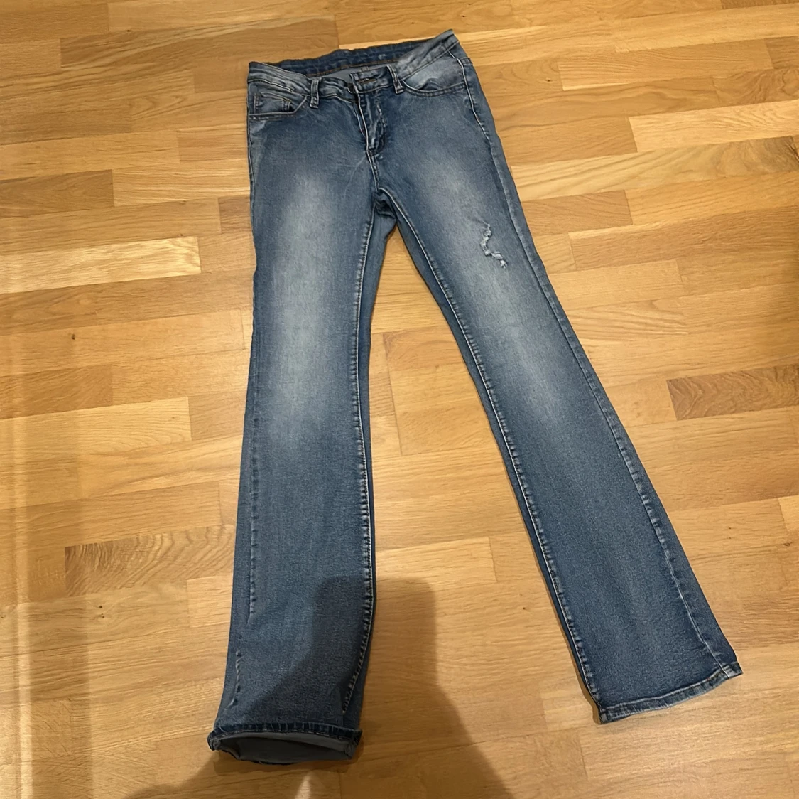 Enkla jeans