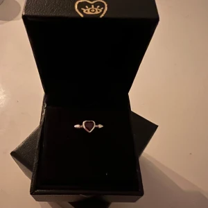 Maria Nilsdotter örhänge!!! - Så snyggt örhänge från Maria Nilsdotter❣️