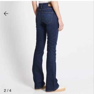 Hej jag säljer mina jeans från lager 157 då dom är för stora för mig, aldrig använda, köptes för 400kr  