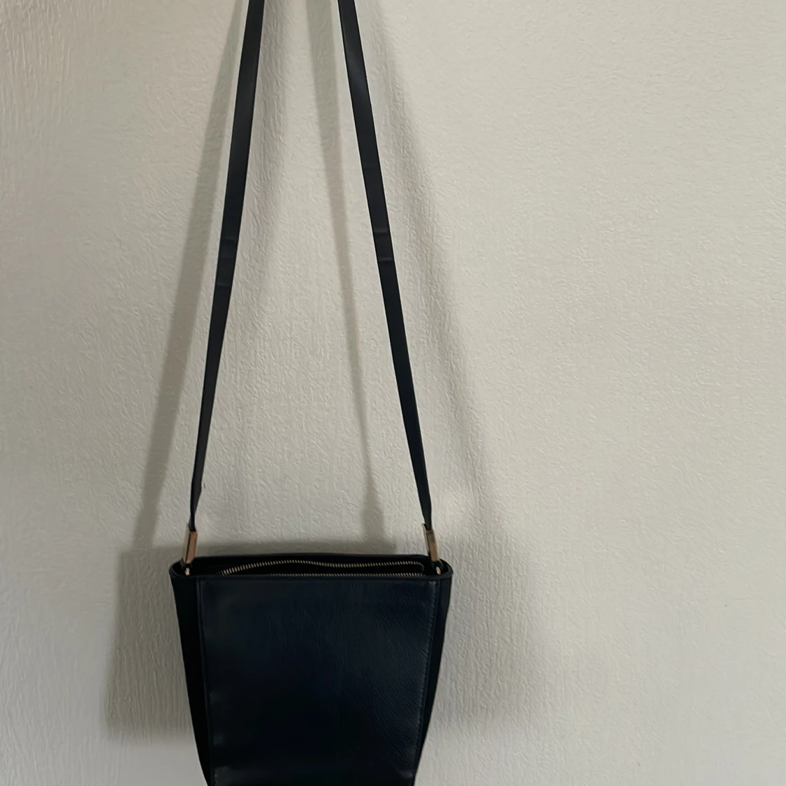 Axelremväsa från H&M - 92