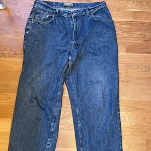 Blåa byxor  - Storlek 26 | 32, långa blåa jeans 