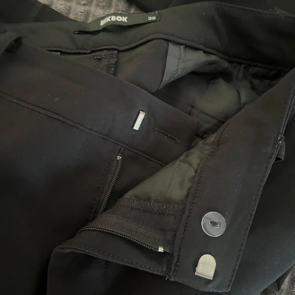 Lågmidjade kostymbyxor  - 92