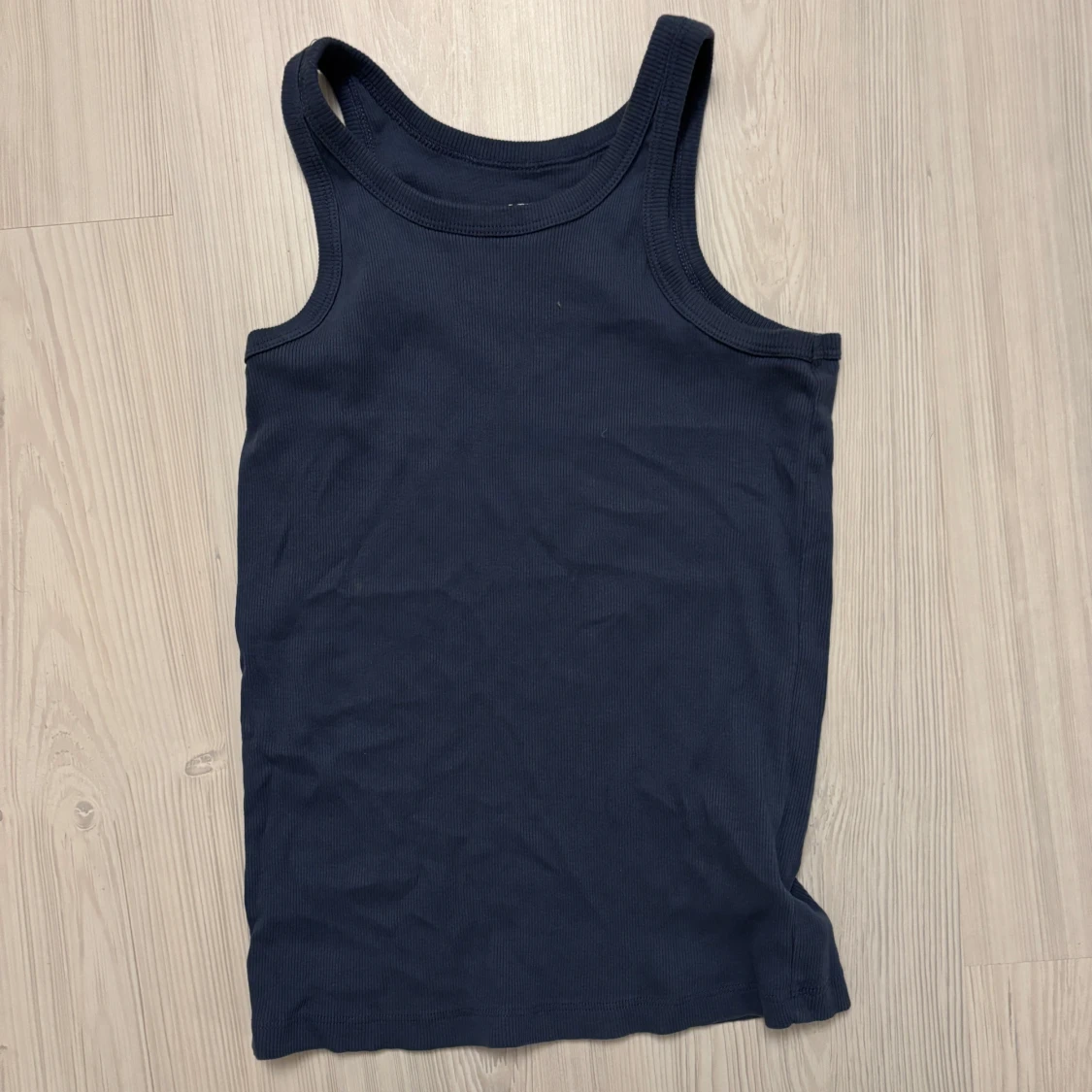 Mörkblå ribbad tanktop från lager 157