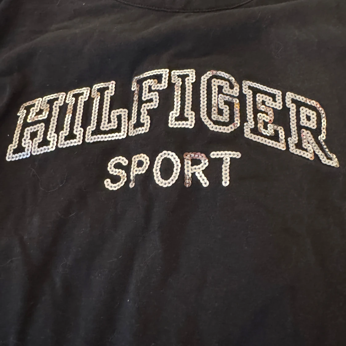 Svart Hilfiger t-shirt - 90