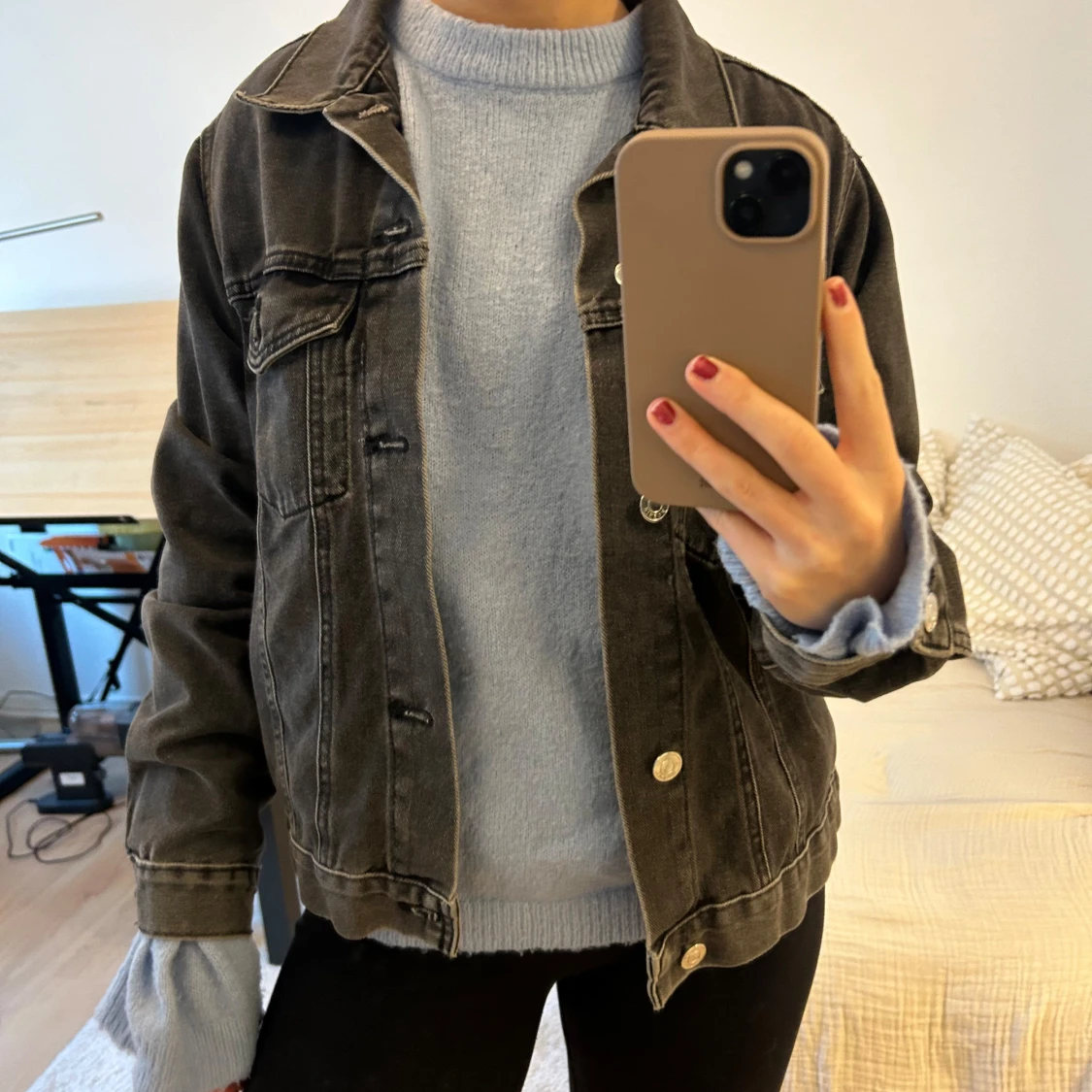 Svart/Grå jeansjacka från BikBok strl S - 90