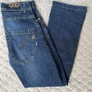 Dondup jeans  - Dondup jeans storlek 28 fits 29/30 skick 8,5/10 Pris 699
