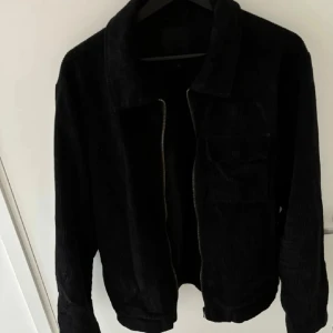 Manchester jacka - Casual friday manchester jacka nypris 1700kr storlek M