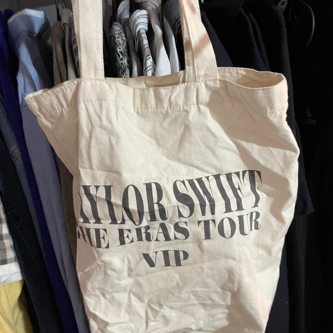 Taylor swift vip tote bag - 90