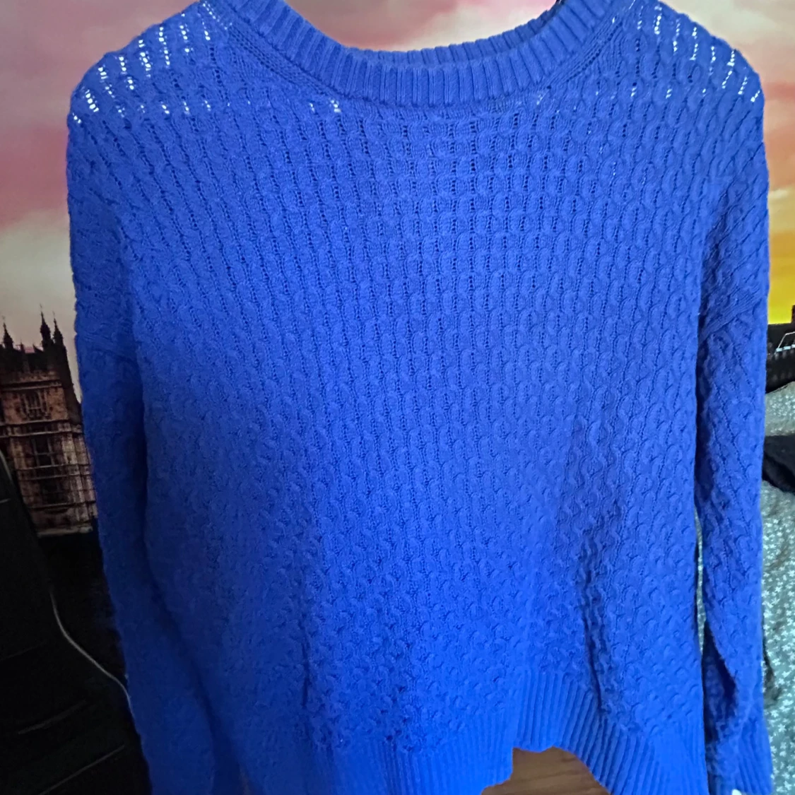 Blå stickad tröja - 90