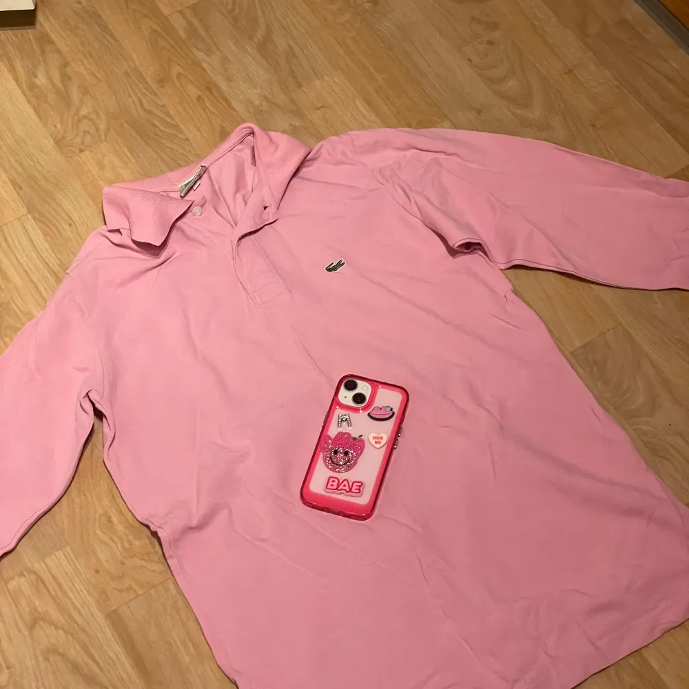 Denna Piké är anpassad för den ultimata stekar-viben. Nytt skick, dunder till våren o sommaren du kommer shtekaaaa galet i den. Hör av dig vid minsta intresse.. Paidat.