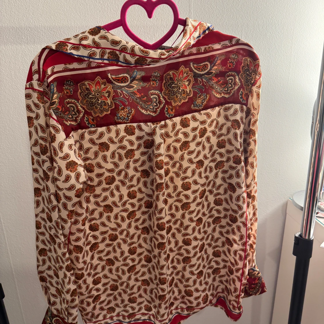 Mönstrad blus från Zara - 1