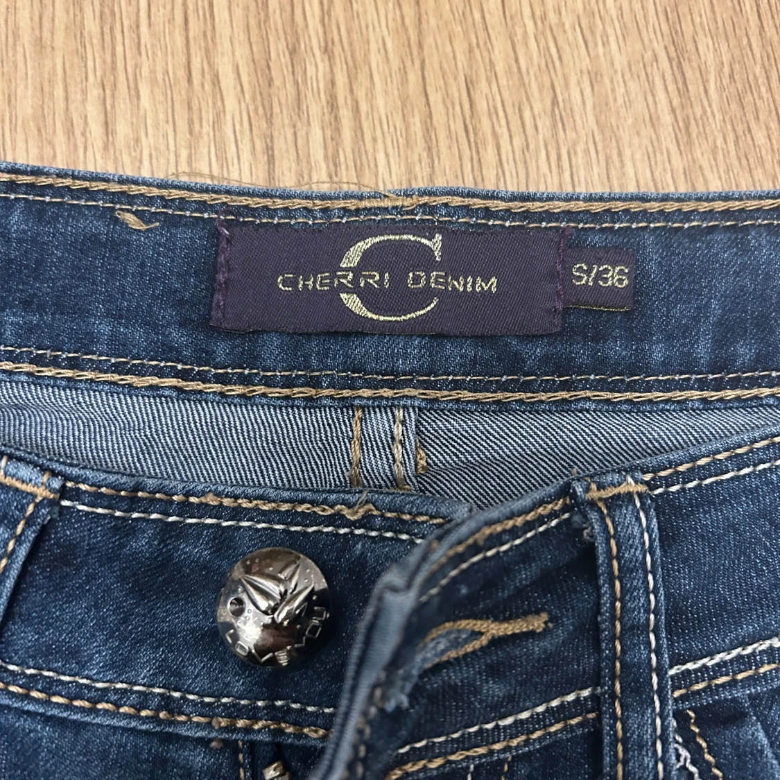 Mörkblå jeansshorts från Cherri Jeans - 3