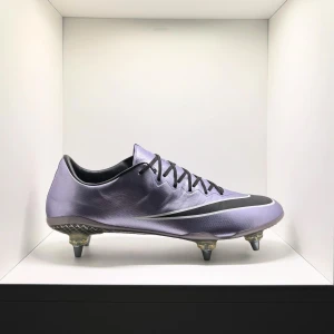 Nike Mercurial Vapor 10 - Nike Mercurial Vapor 10 ACC SG Pro Player issue🇧🇦(custom sole plate) “Urban Liliac” 🍇, Skick- 9.99/10 (box,väska och extra dobbar ingår📦🎒🔧)
