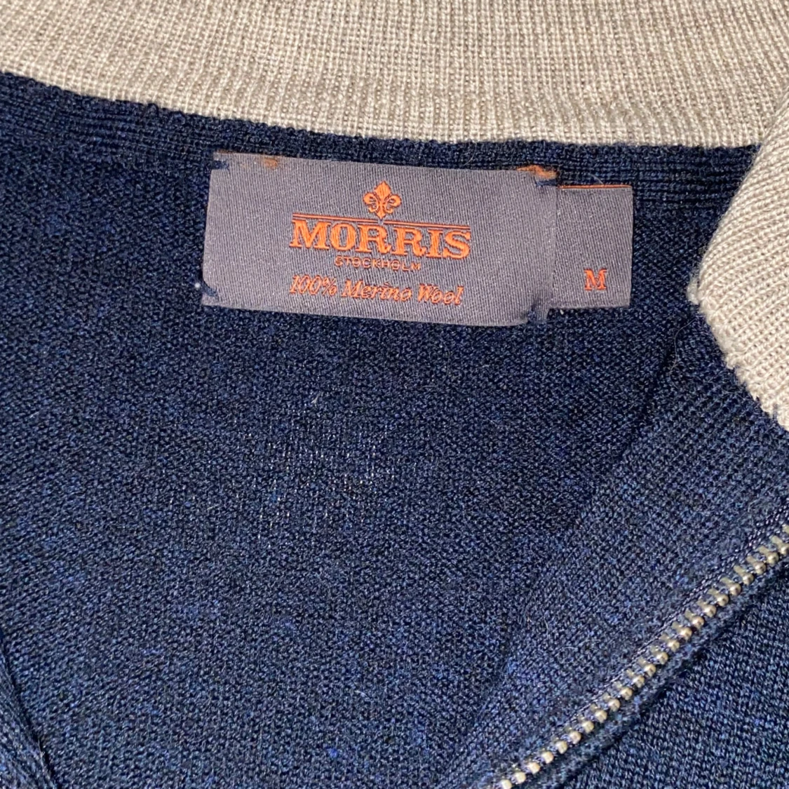 Mörkblå ulltröja från Morris - 90