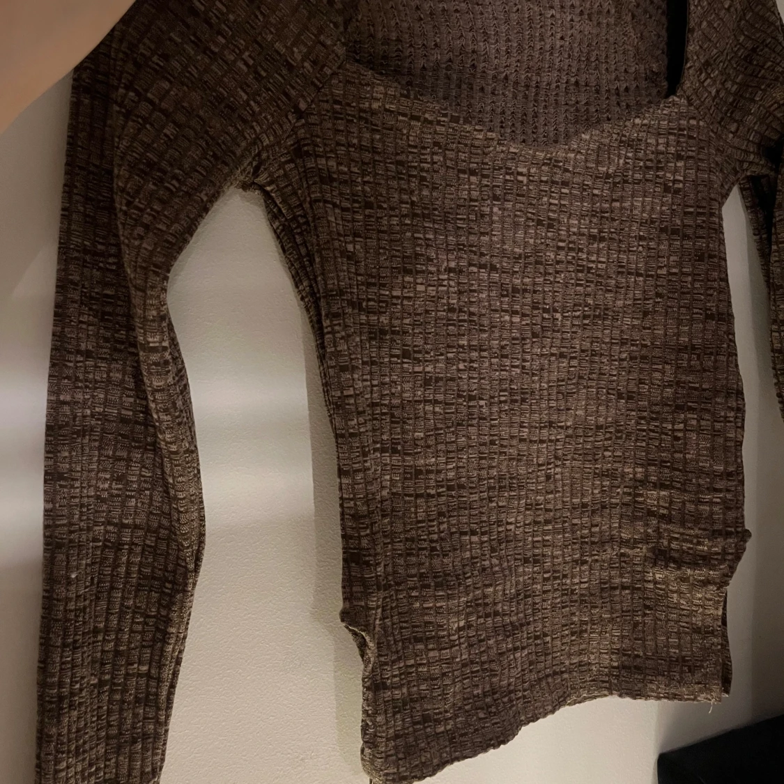 Brun ribbad topp  - 91