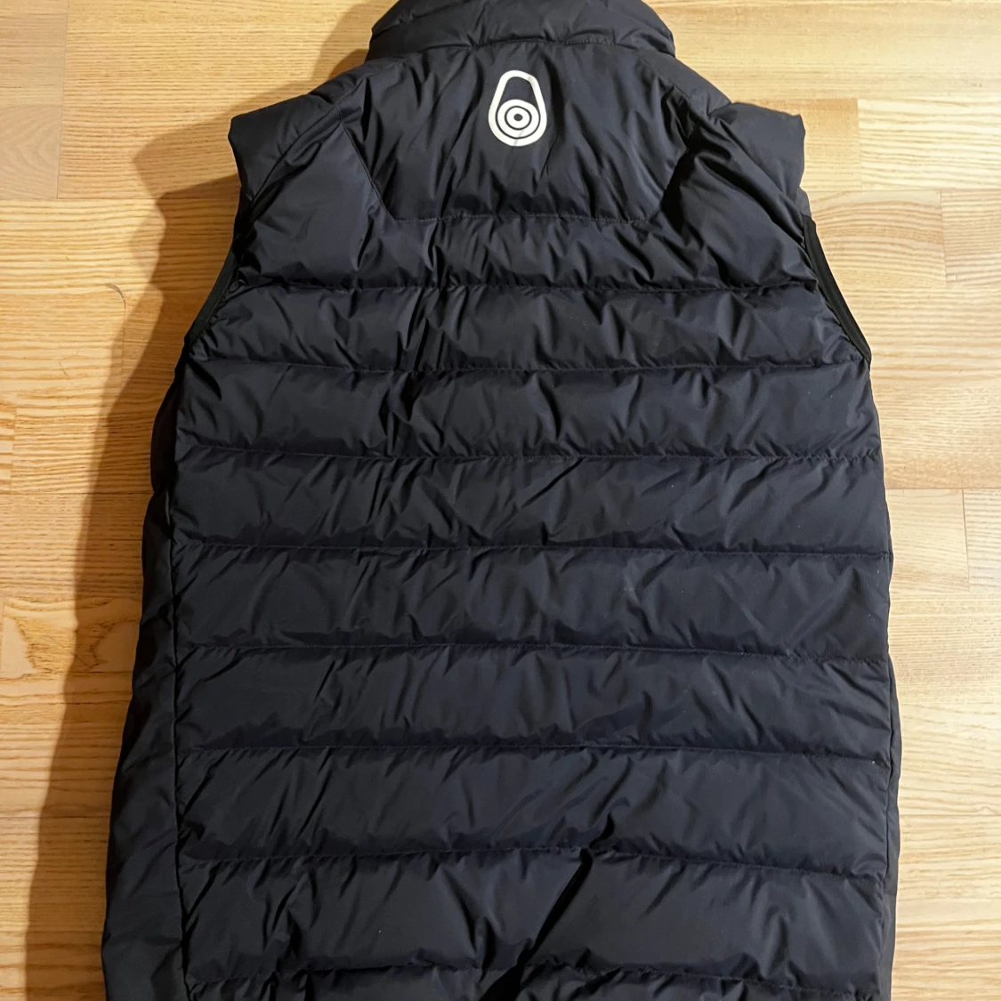 Svart dunväst från Sail Racing - 93