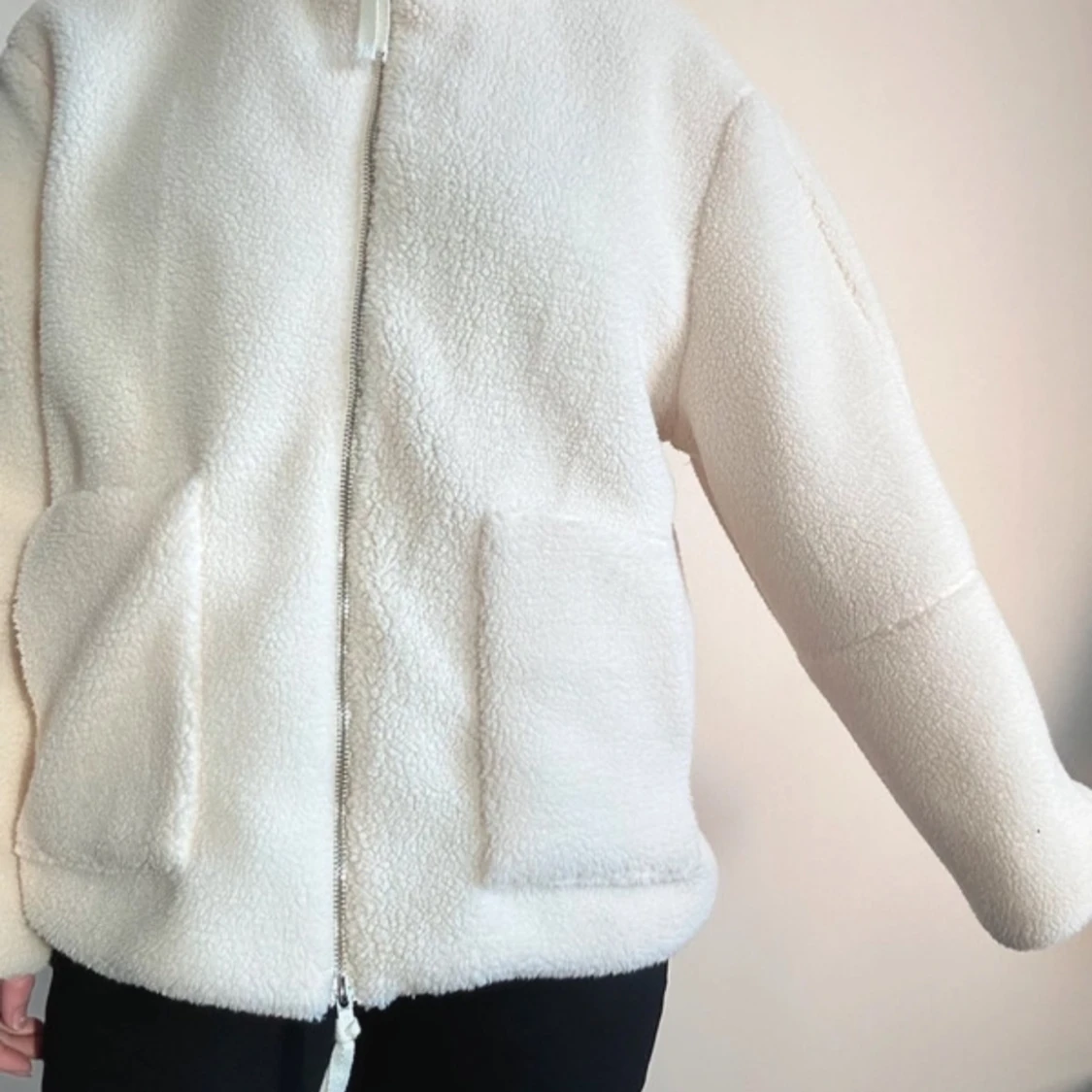 Vit teddyjacka med dragkedja - 91