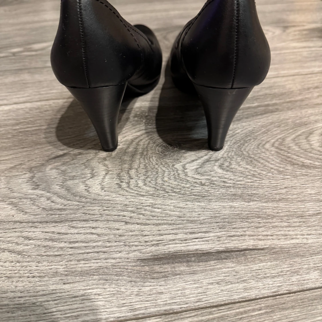 Svarta pumps från XIT - 91