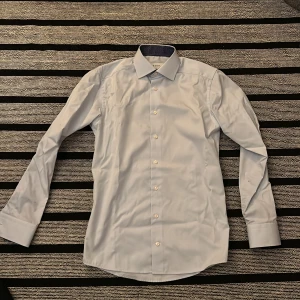Ljusblå skjorta från Eton - Eton skjorta 37 slim