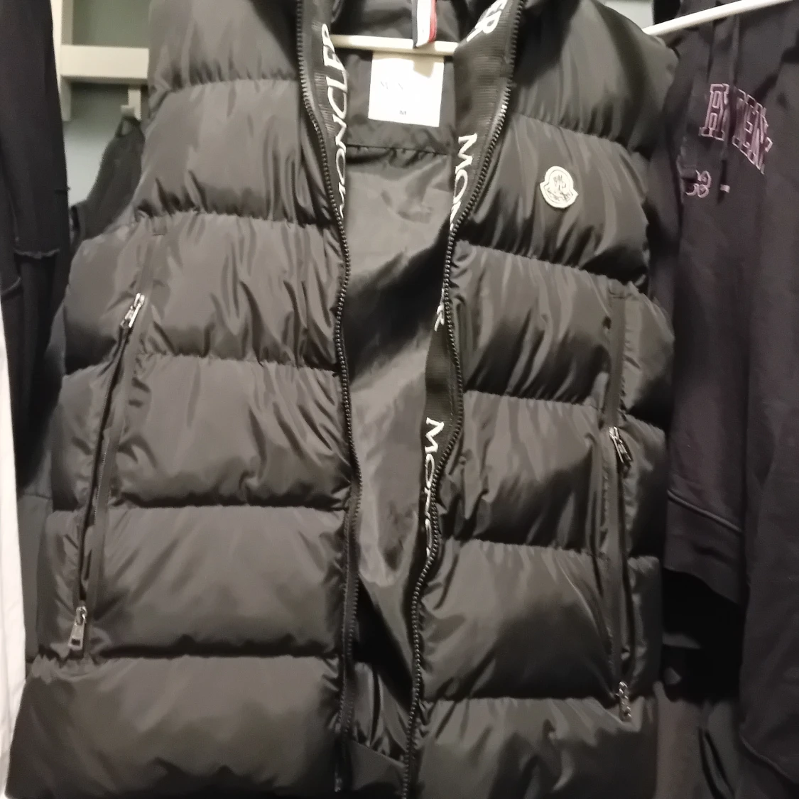 Moncler väst - 90