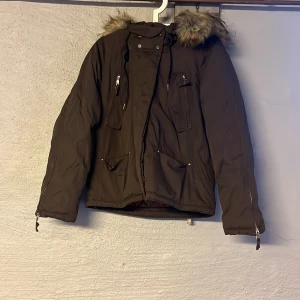 Jätte fin vinter jacka  - Stockholm stil en jacka i storlek xs/s jätte fin och nästan aldrig använd 