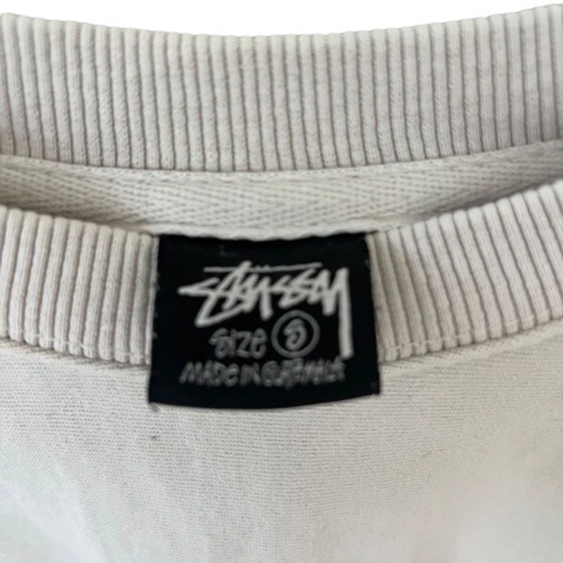 Grå sweatshirt från Stussy - 91