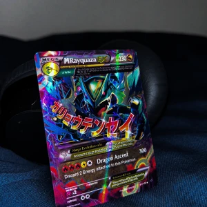 MEGA Rayquaza EX🐉⚡️ - Nästan perfekt skick⚡️ Orginal pris: 599