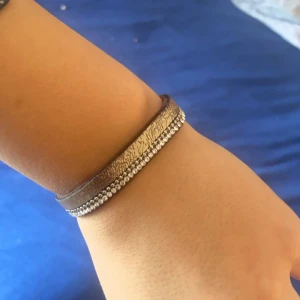 Fin stockholmstil armband  - Köpt den utomlands, väldigt fin
