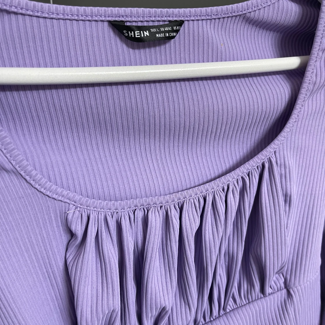 Lila ribbad topp från Shein - 90