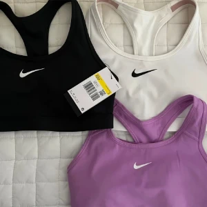 3 nike sport bh + aimn sport bh + STRONGER set - Allt för 500kr ☺️🫶🏽