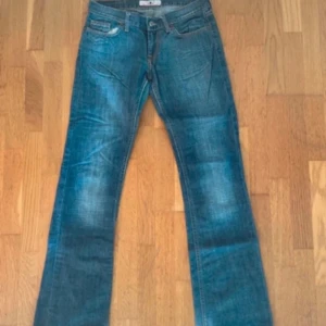fornarina jeans - jättefina men lite stora på mig
