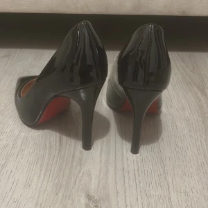 Klackar - 1 gångs användning bara.