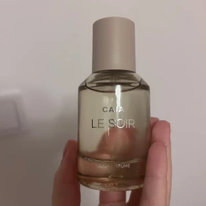 Le Soir Hårparfym från CAIA - Oanvänd hårparfym/parfym från CAIA. Nypris 545kr